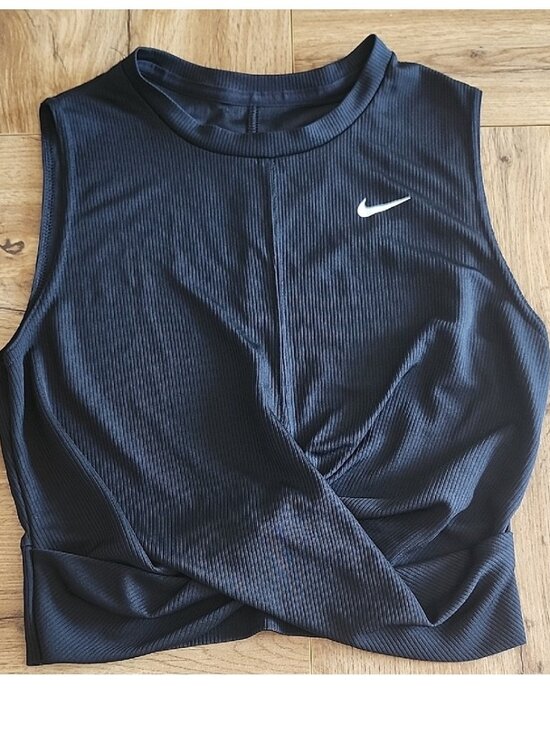 Tops - Women's Black Ribbed Crop Top